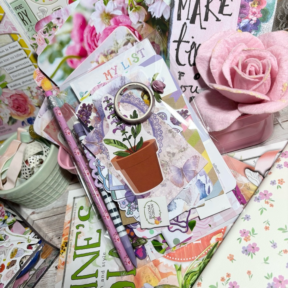 Purple Themed Junk Journal Scrap Pack Kit Planner Decor Scrapbook Lot Ephemera